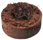 Taze Aromalı 6–9 Kişilik Çikolatalı Yaş Pasta